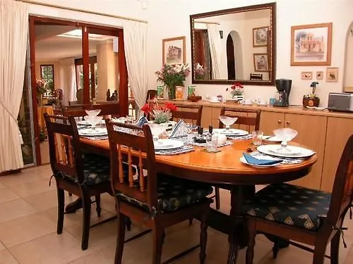 Highlands Lodge, Aurora 3*, Cape Town South Africa
