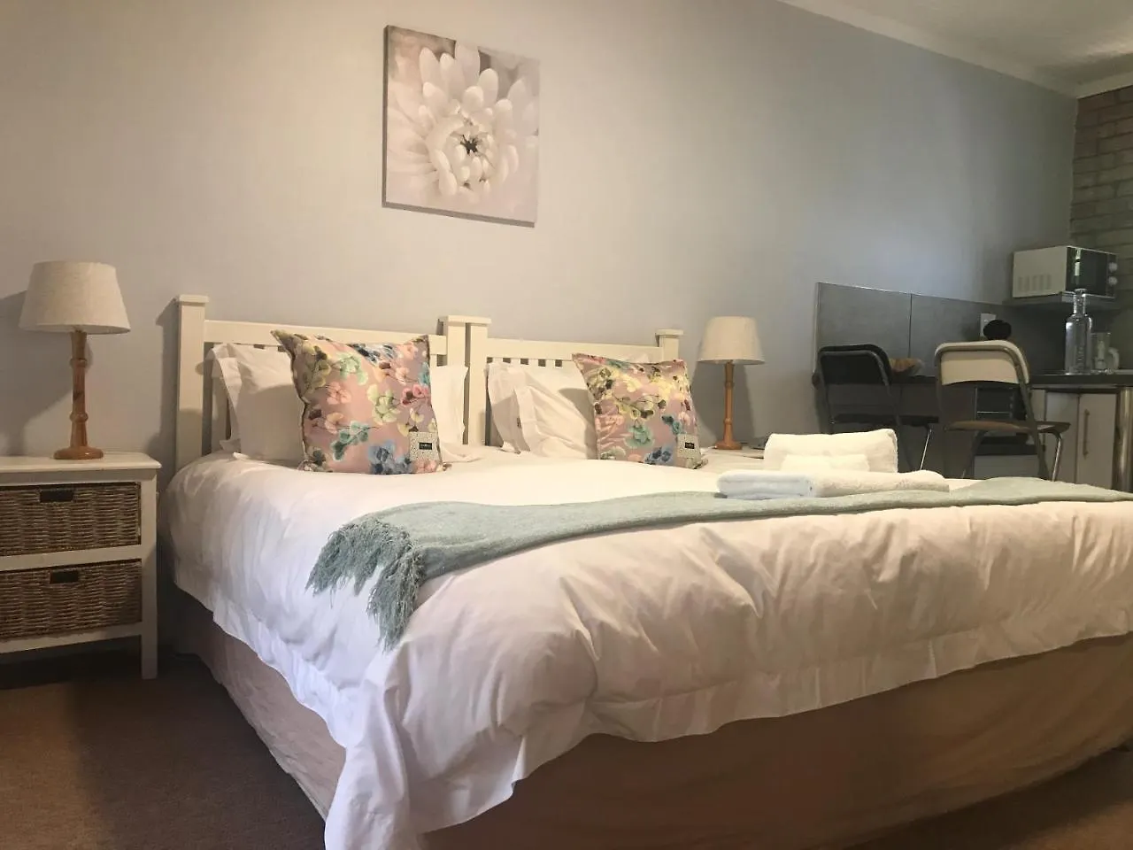Highlands Lodge, Aurora Bed & Breakfast Cape Town